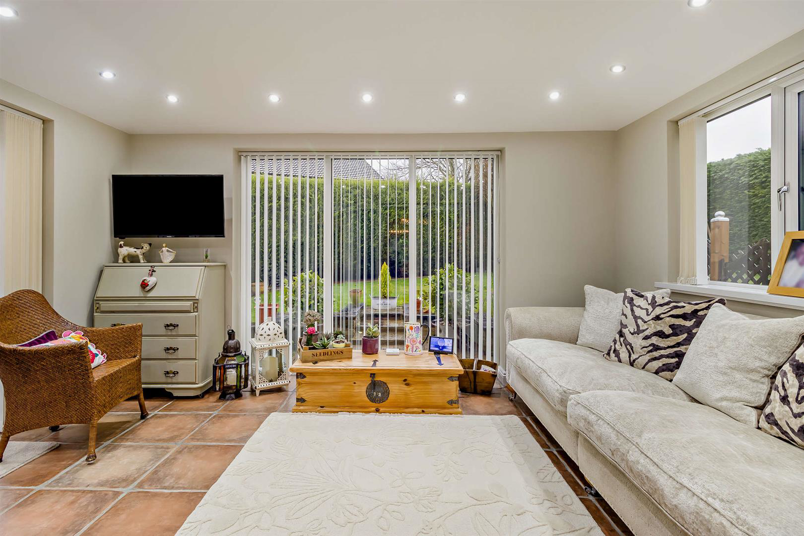 8676901-interior12-800.jpg