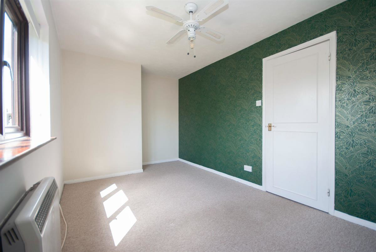 Queens Court,  Queens Avenue, Leigh-on-Sea, photo 5