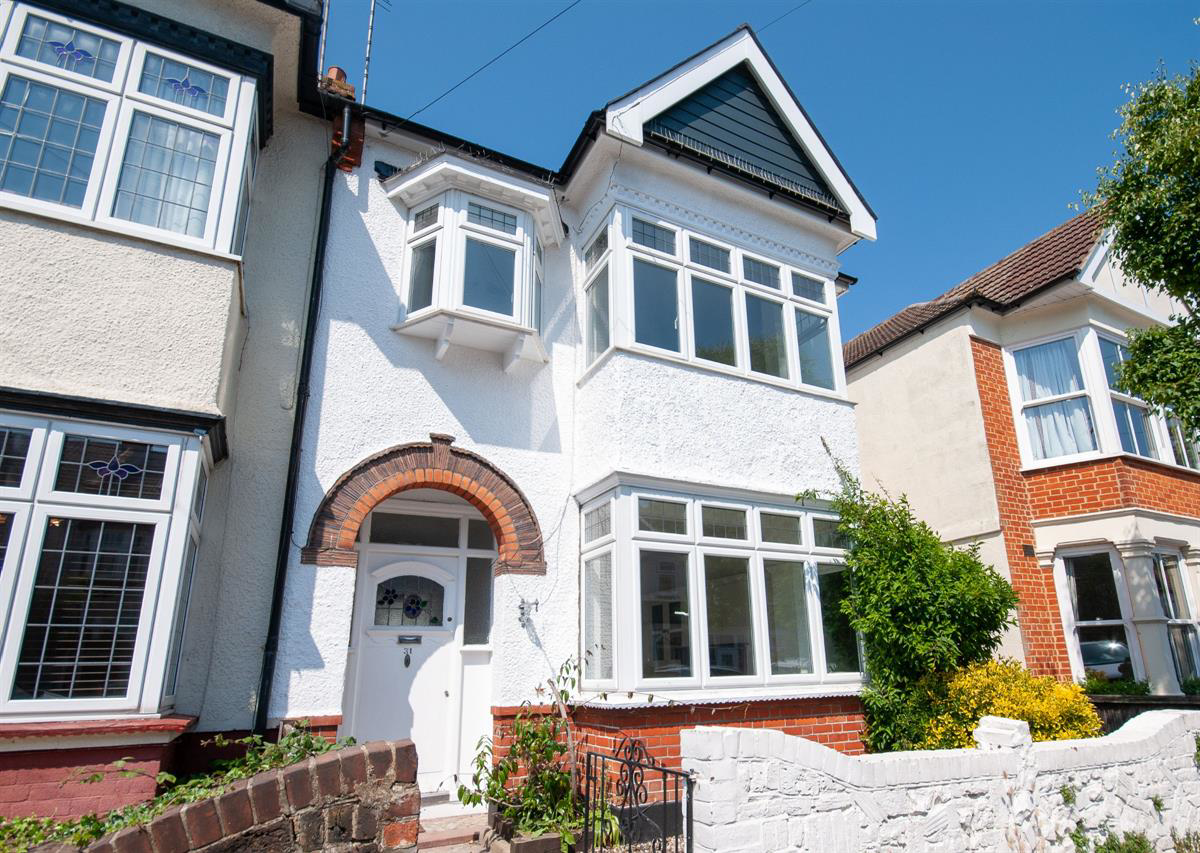 Lord Roberts Avenue, Leigh-on-Sea