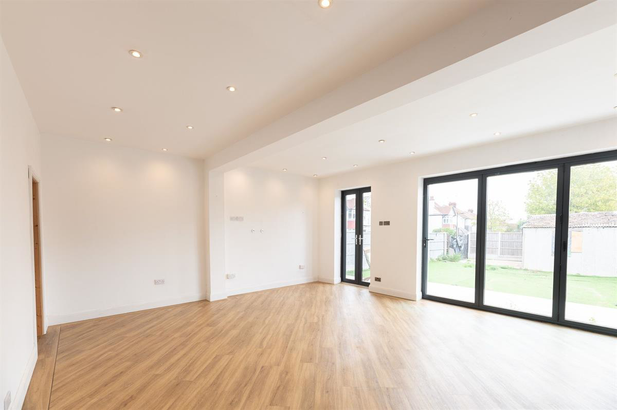 Walker Drive, Leigh-on-Sea, photo 2