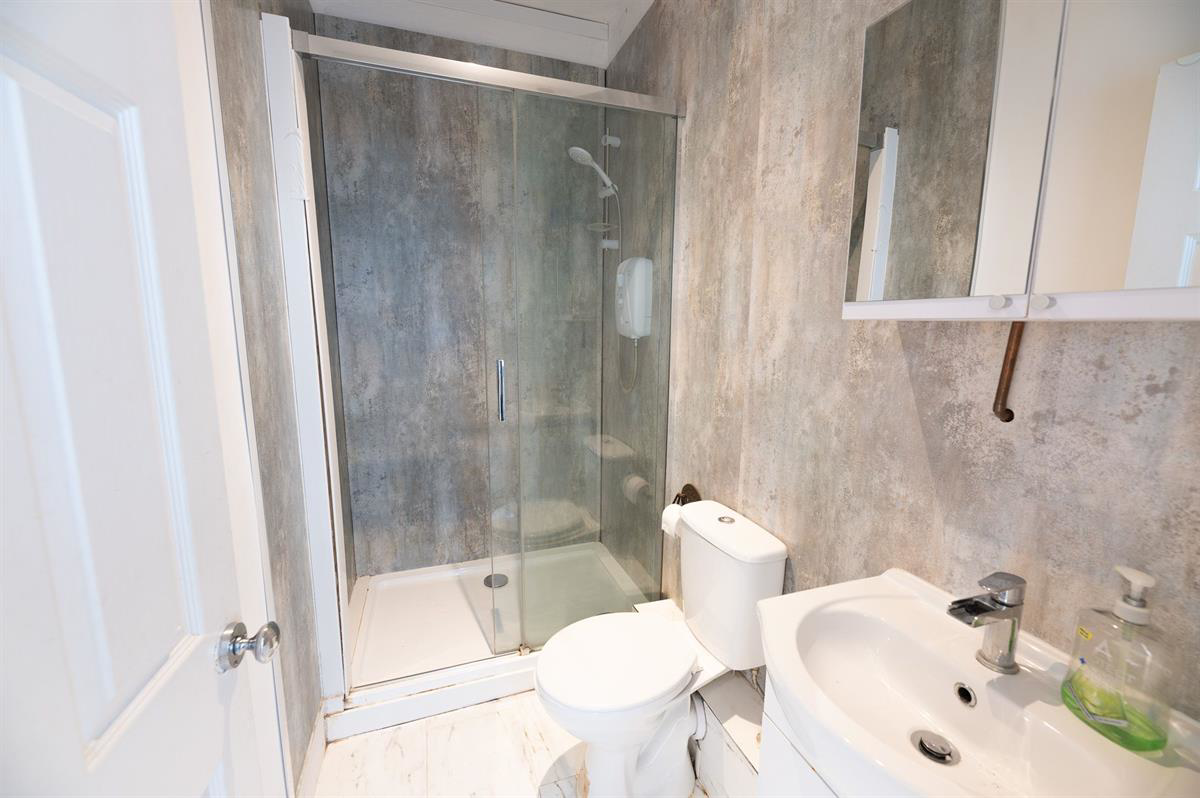 Walker Drive, Leigh-on-Sea, photo 12