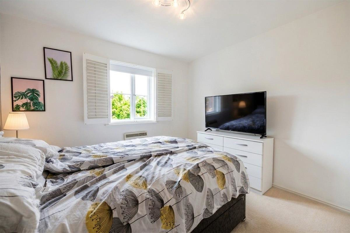 Spencer House, Ensign Close, Leigh-on-Sea, photo 7