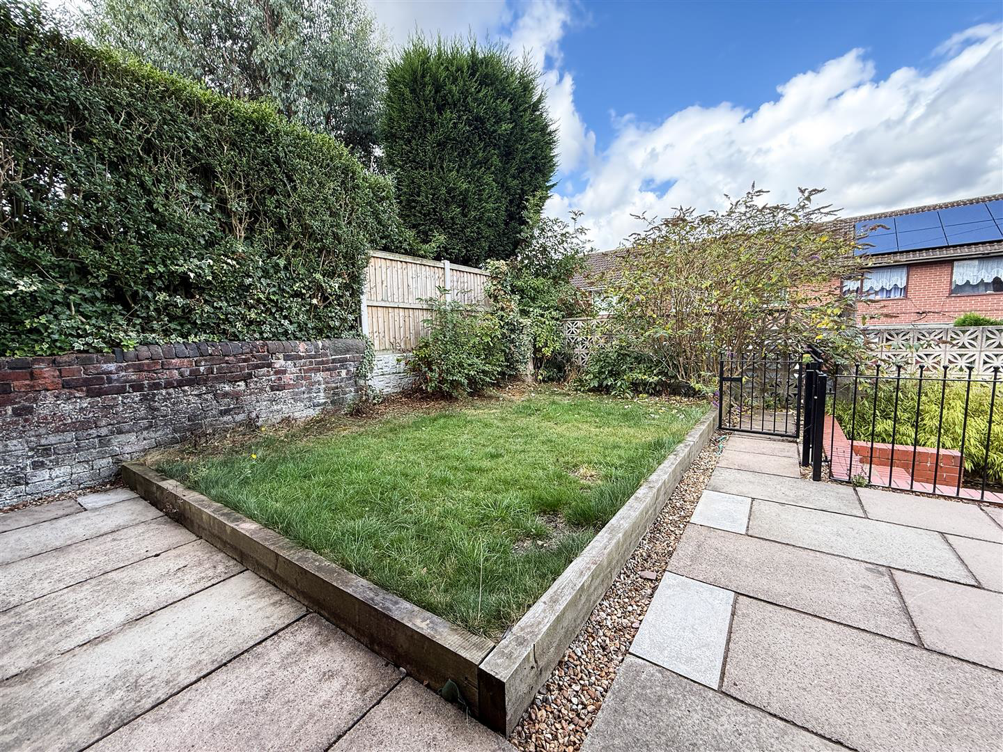 John Street, Biddulph, ST8 6HW, photo 32