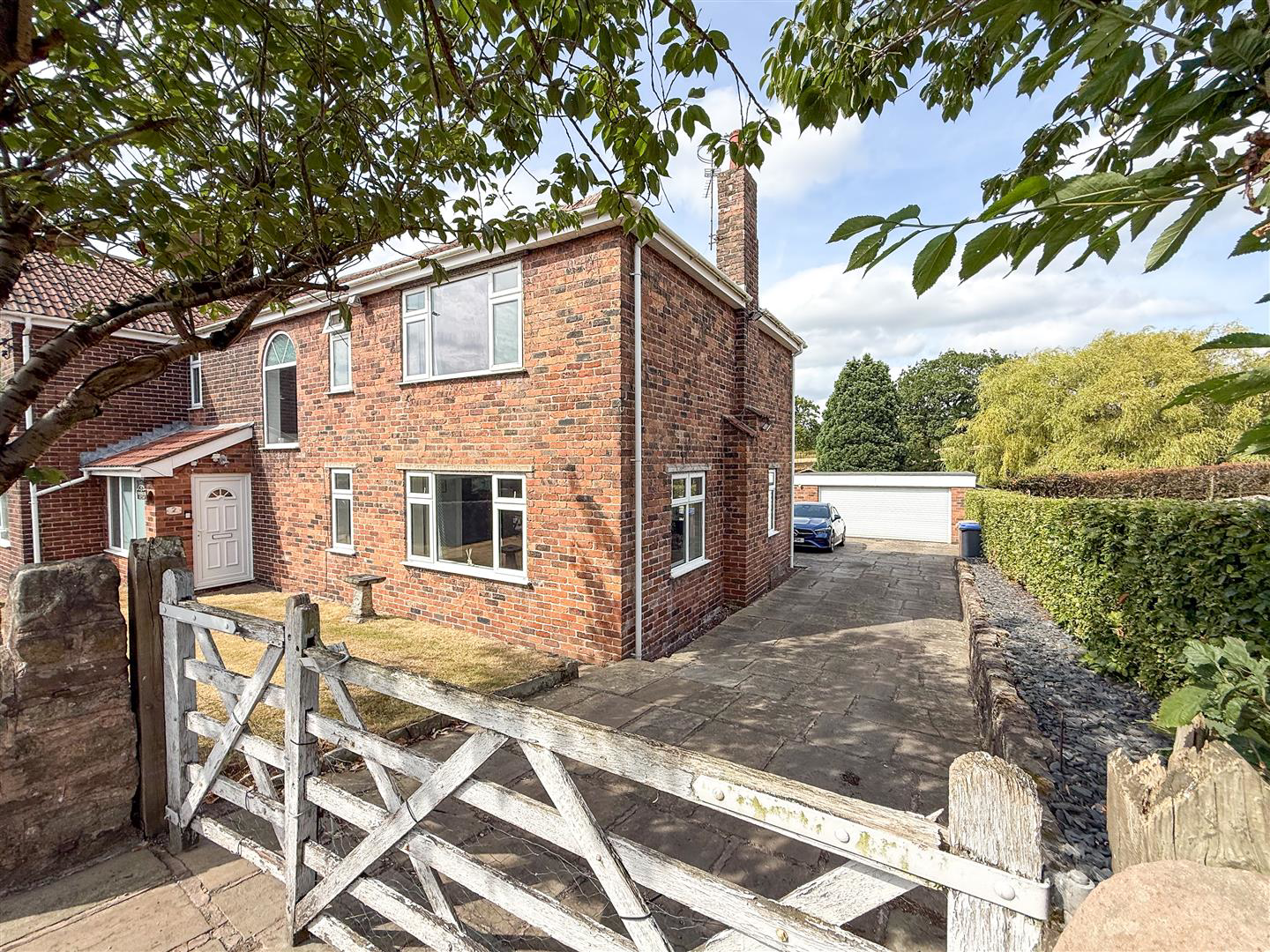 Woodhouse Lane, Biddulph, ST8 7RJ, photo 2