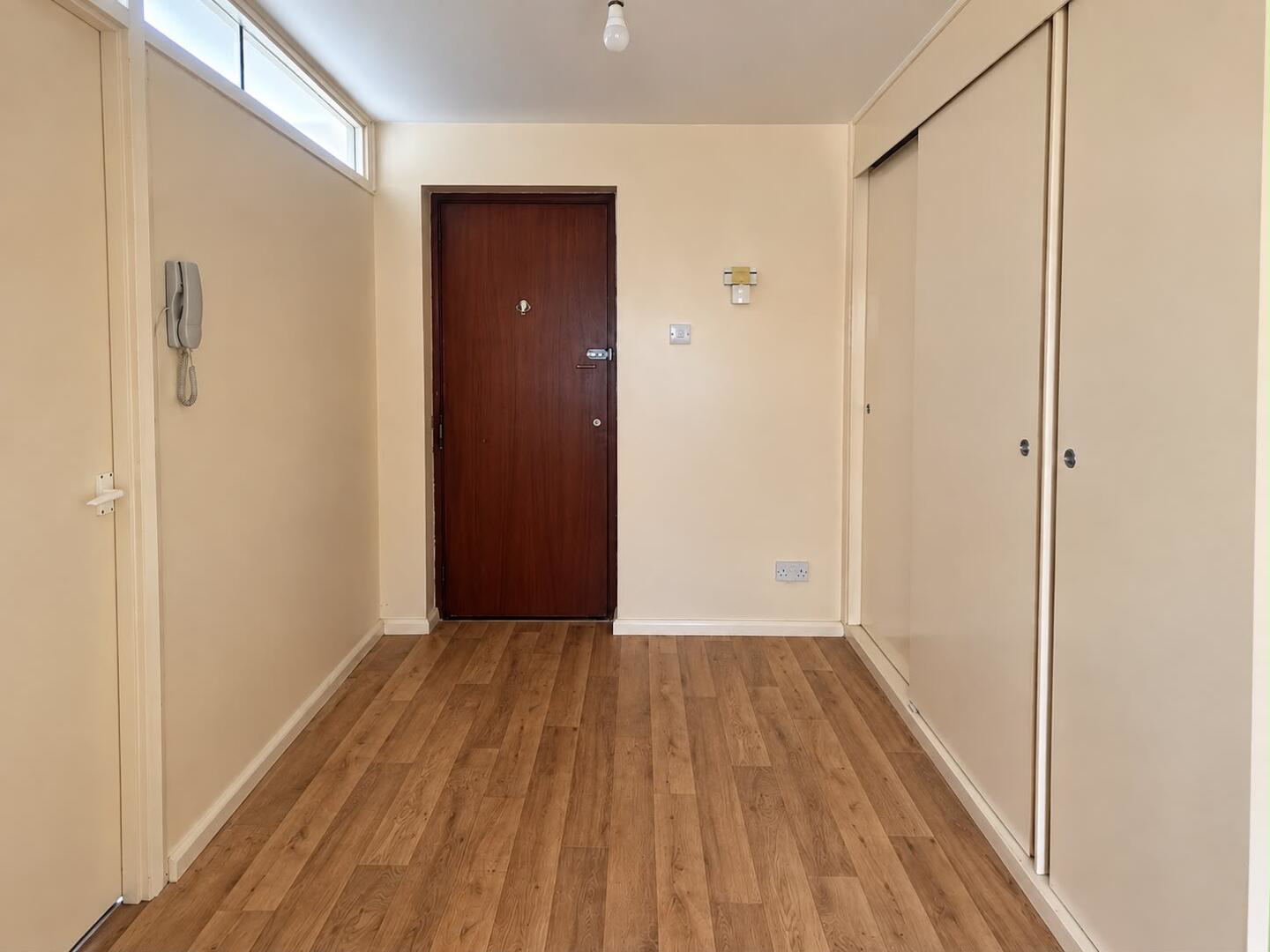 Stuart Court, Macclesfield, photo 2
