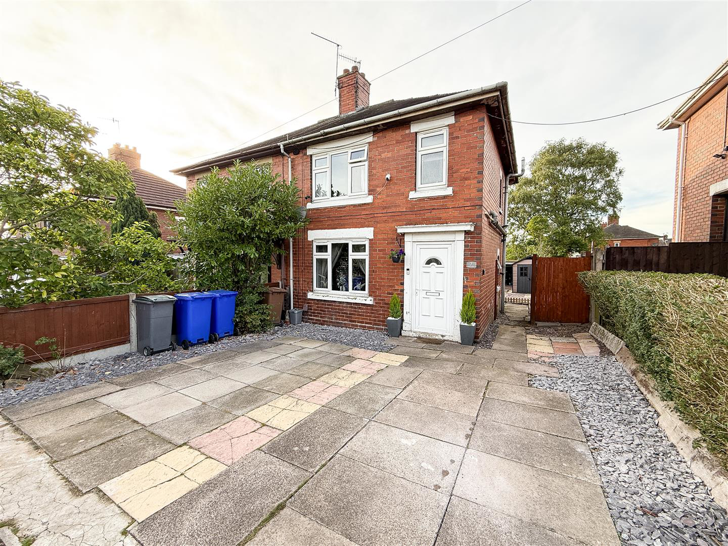 Dale Avenue, Ball Green, photo 29