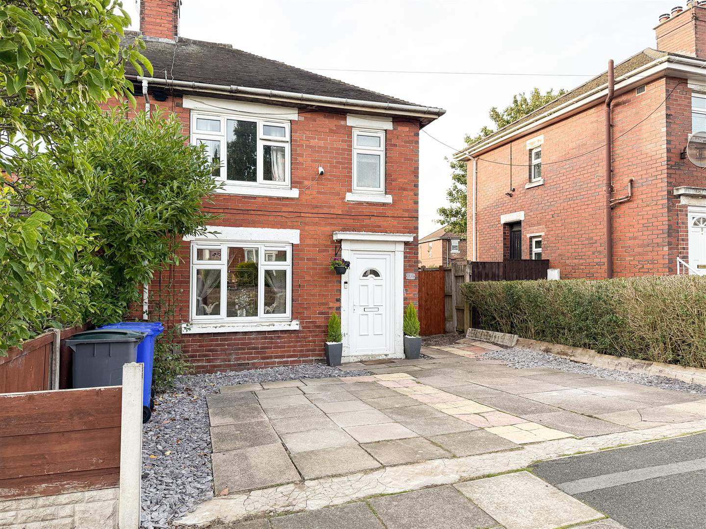 Dale Avenue, Ball Green, photo 30