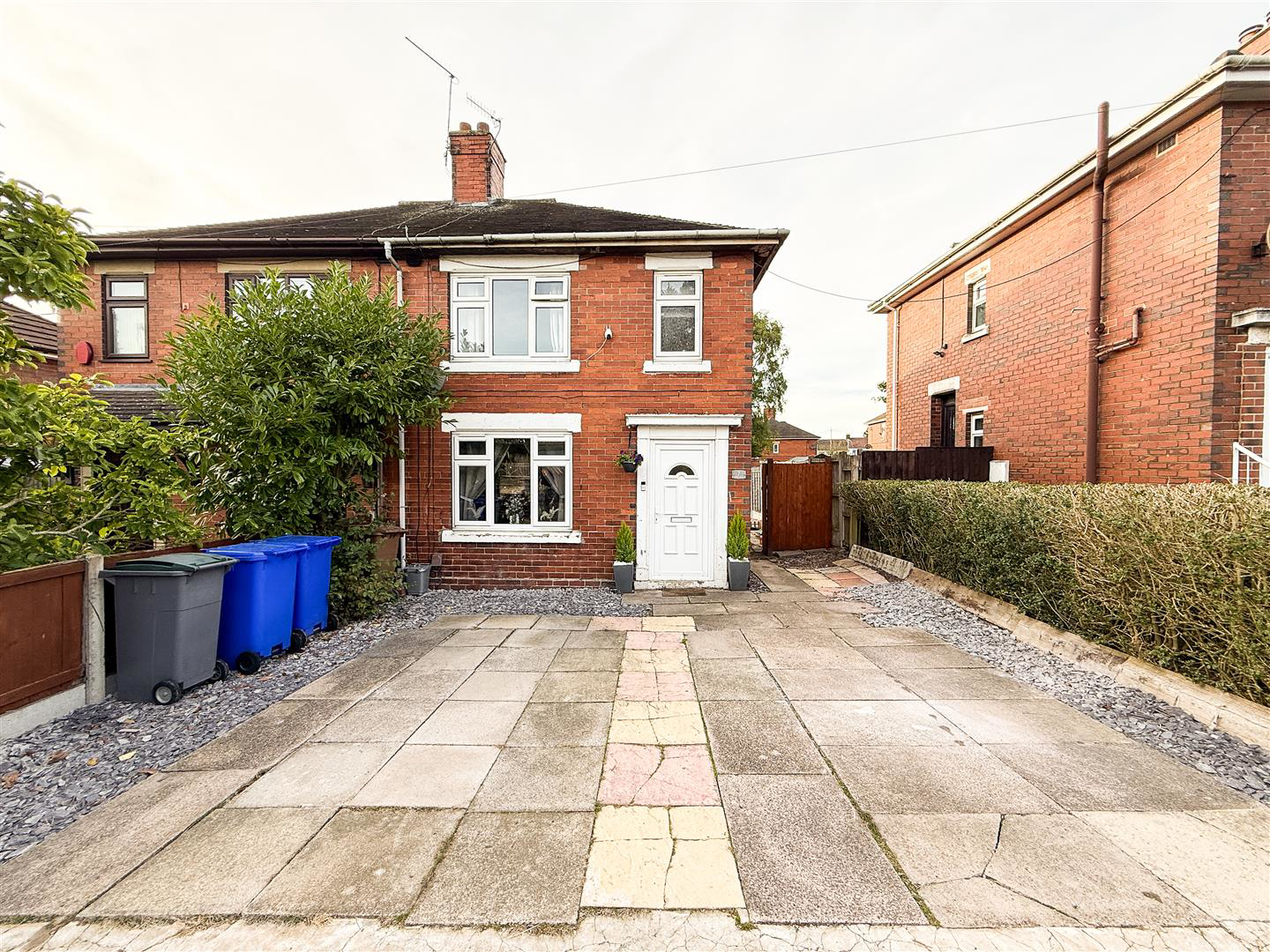 Dale Avenue, Ball Green, photo 28