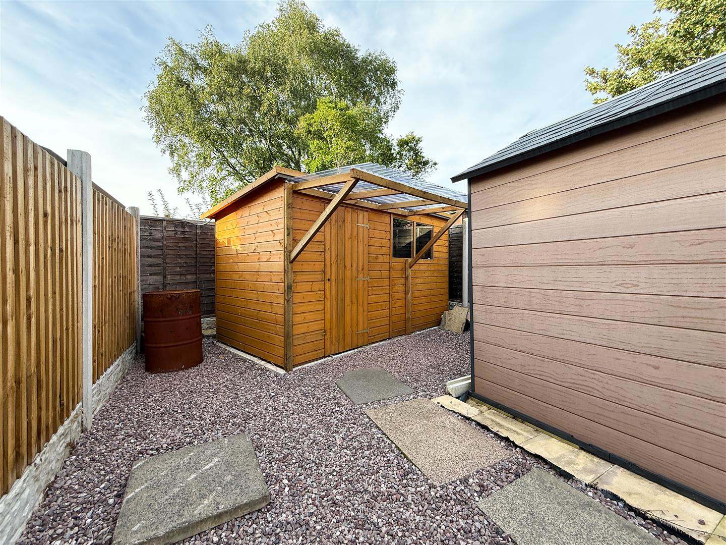 Dale Avenue, Ball Green, photo 23