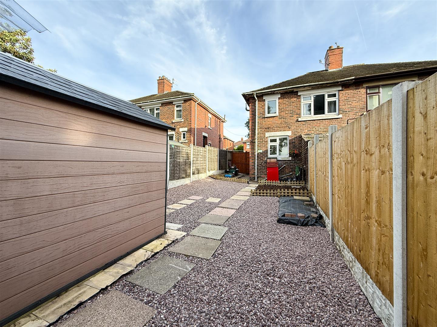 Dale Avenue, Ball Green, photo 22