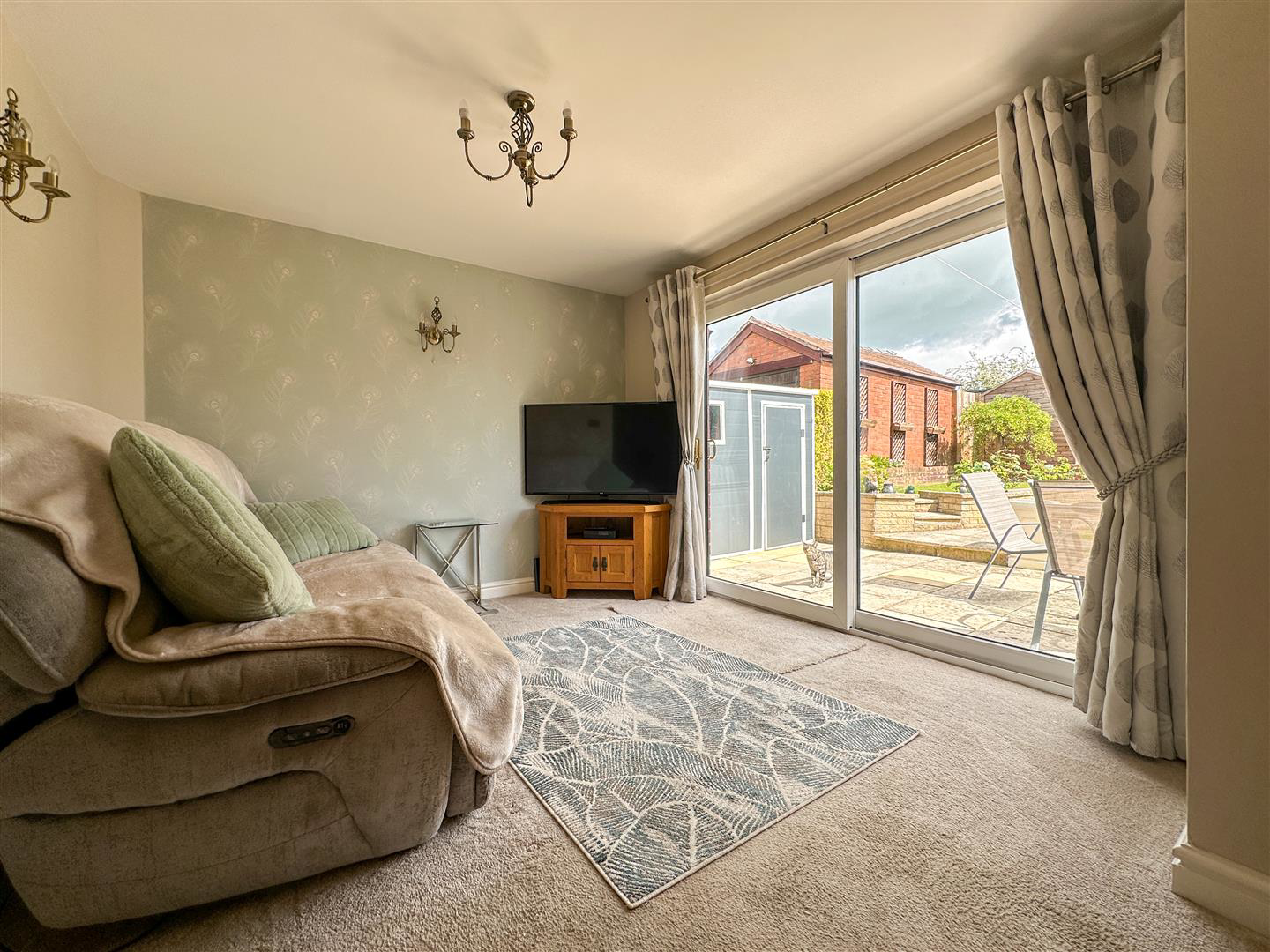 Fairfield Avenue, Brown Edge, Staffordshire Moorlands, ST6, photo 8