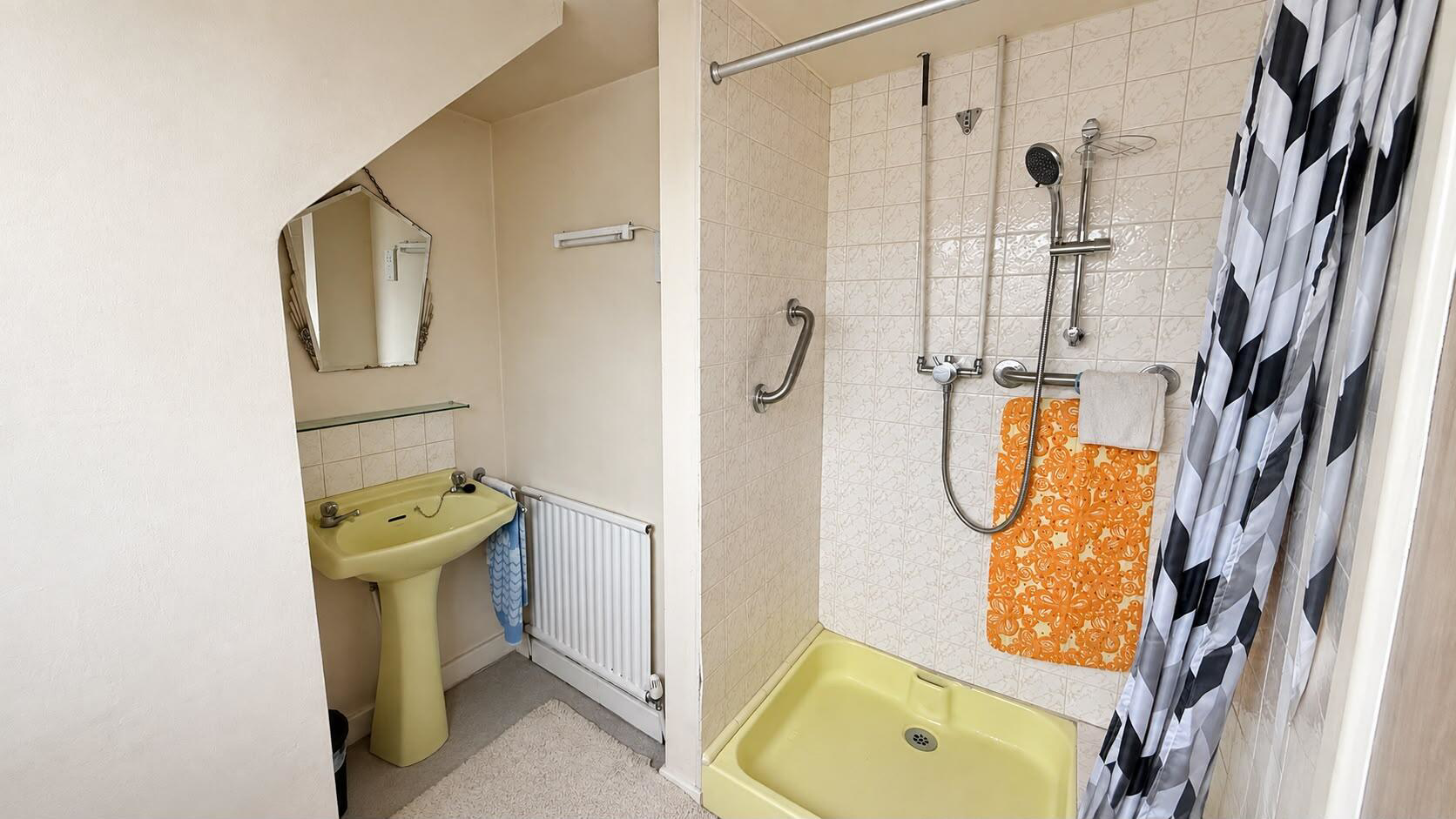 Peterborough Close, Macclesfield, photo 12