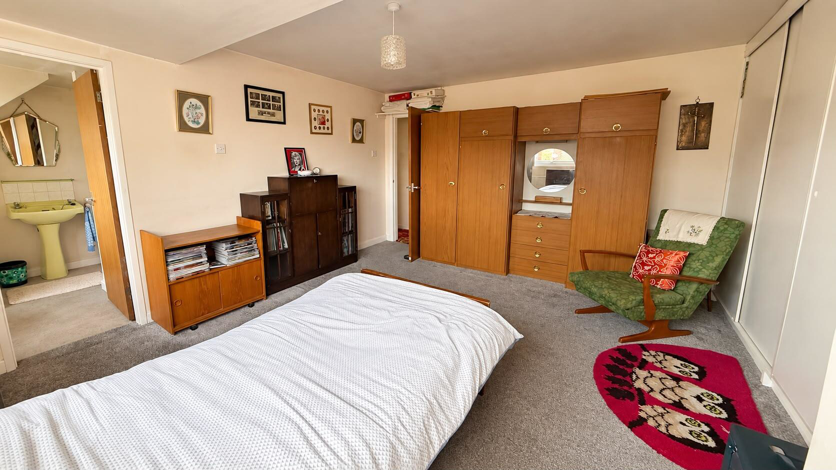 Peterborough Close, Macclesfield, photo 11