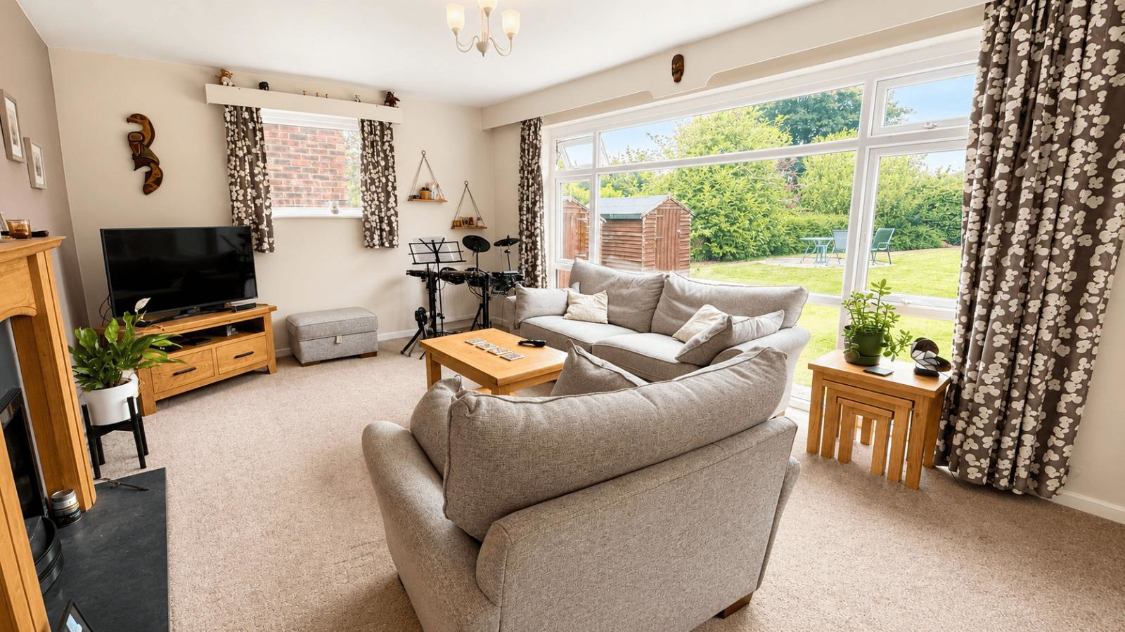 Sycamore Crescent, Macclesfield, photo 2