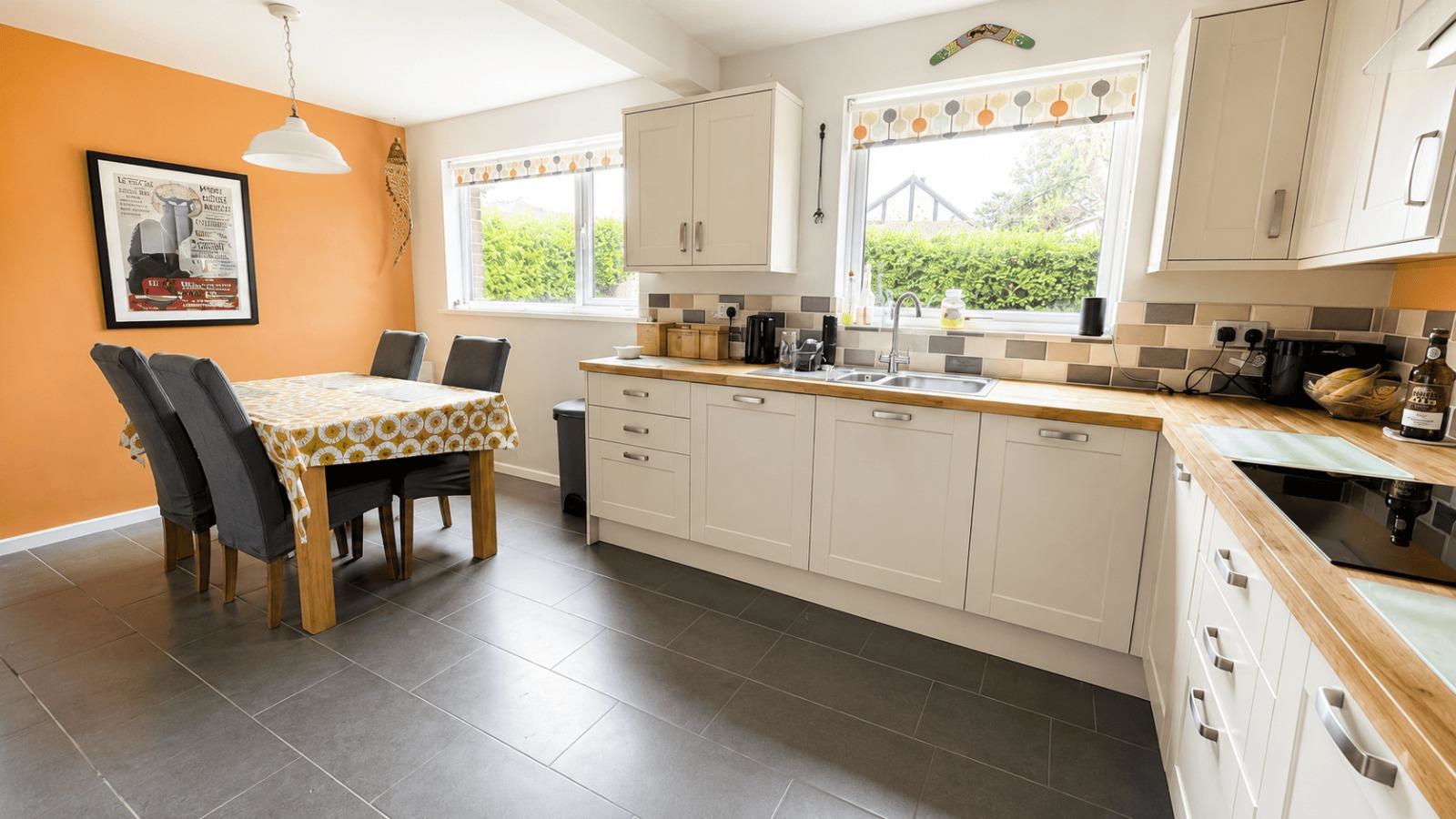 Sycamore Crescent, Macclesfield, photo 6