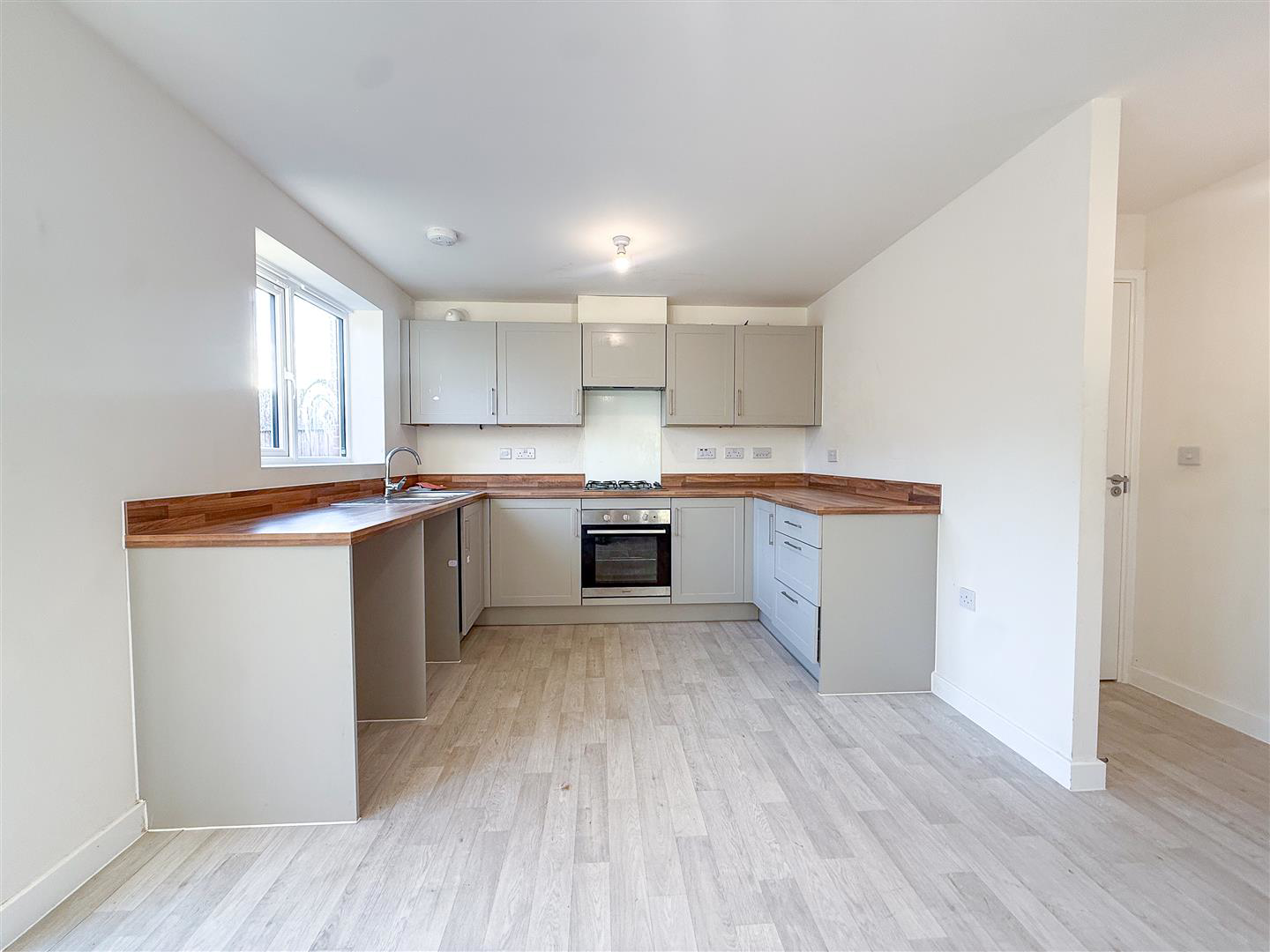 Buckthorn Drive, Stoke-On-Trent, photo 10