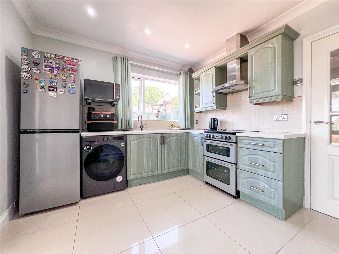 Church Road, Brown Edge, ST6 8RA, photo 3