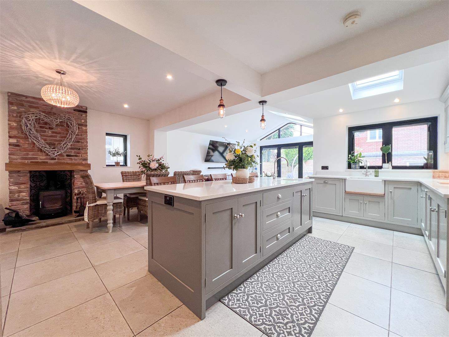 Four Winds, Leek Road, Werrington, ST9 0HX, photo 2