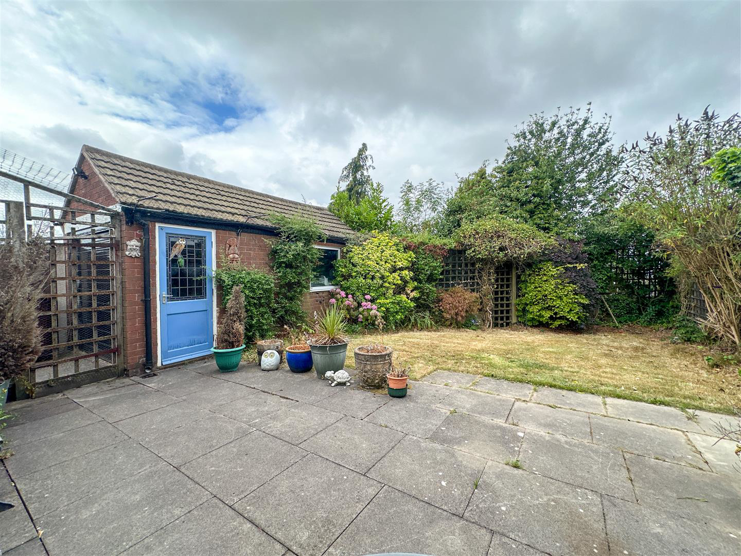 Brownhill Road, Brown Edge, Staffordshire Moorlands, ST6, photo 3