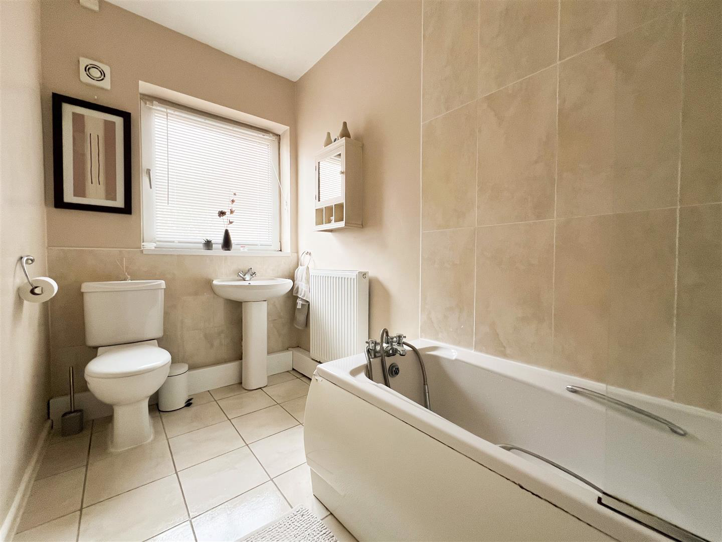 Windsor Drive, Leek, ST13 8EG, photo 9