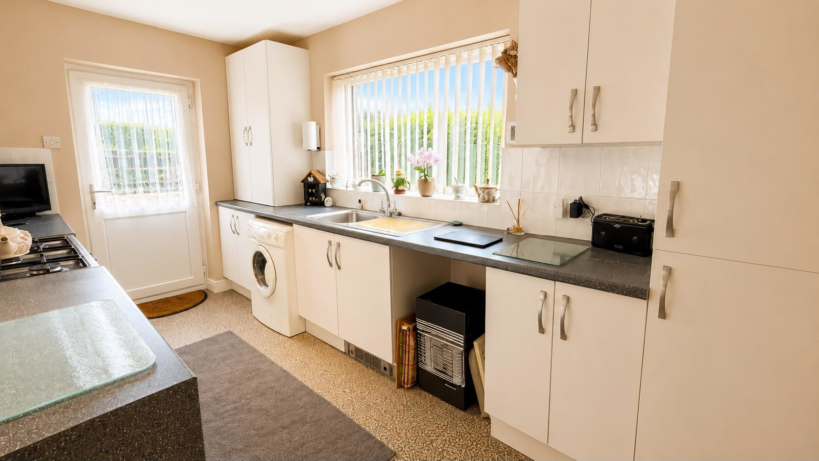 Tytherington Drive, Macclesfield, photo 8