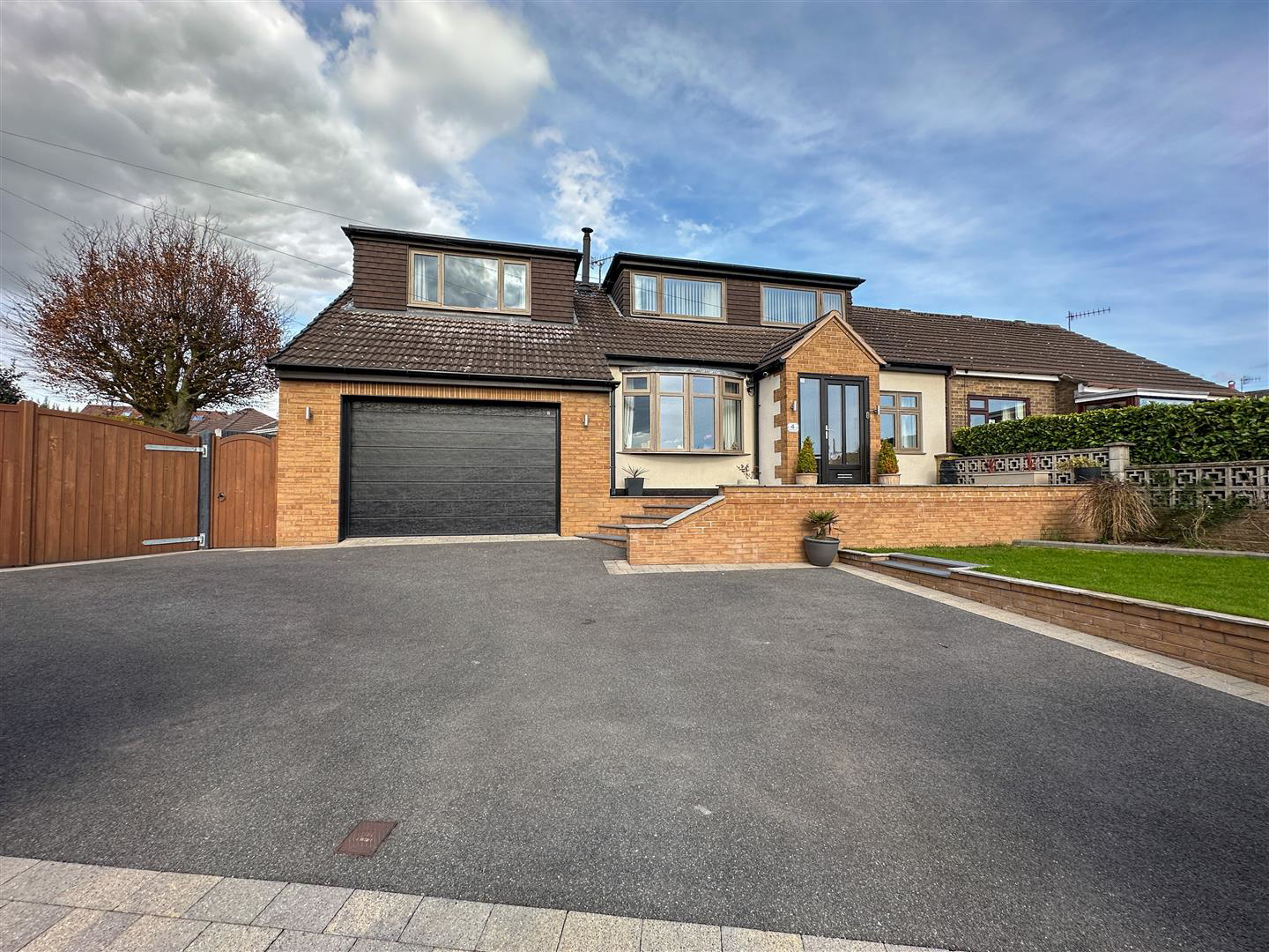 Woodhouse Lane, Brown Edge, ST6 8RG, photo 2