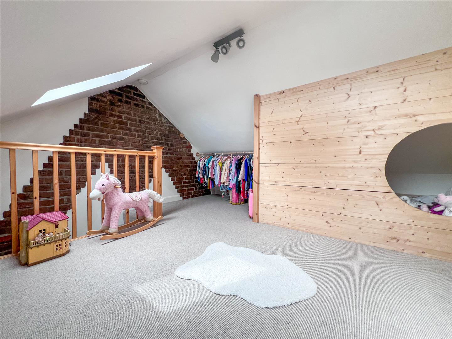 High Lane, Brown Edge, ST6 8QB, photo 18