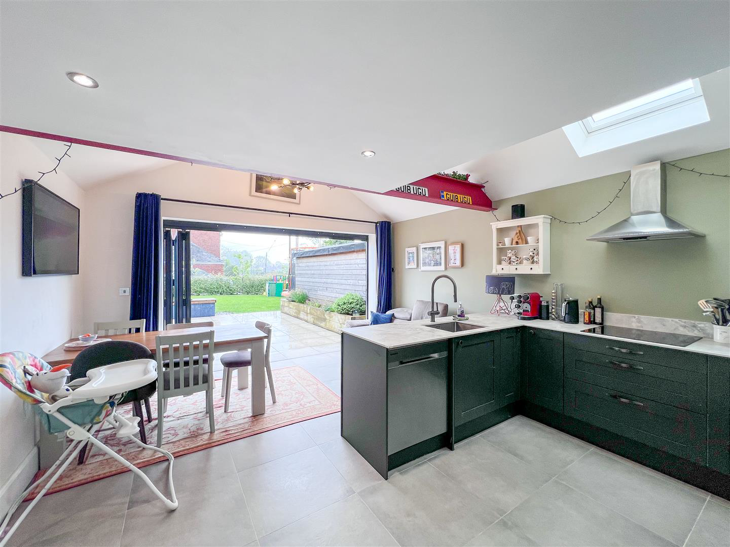 High Lane, Brown Edge, ST6 8QB, photo 7