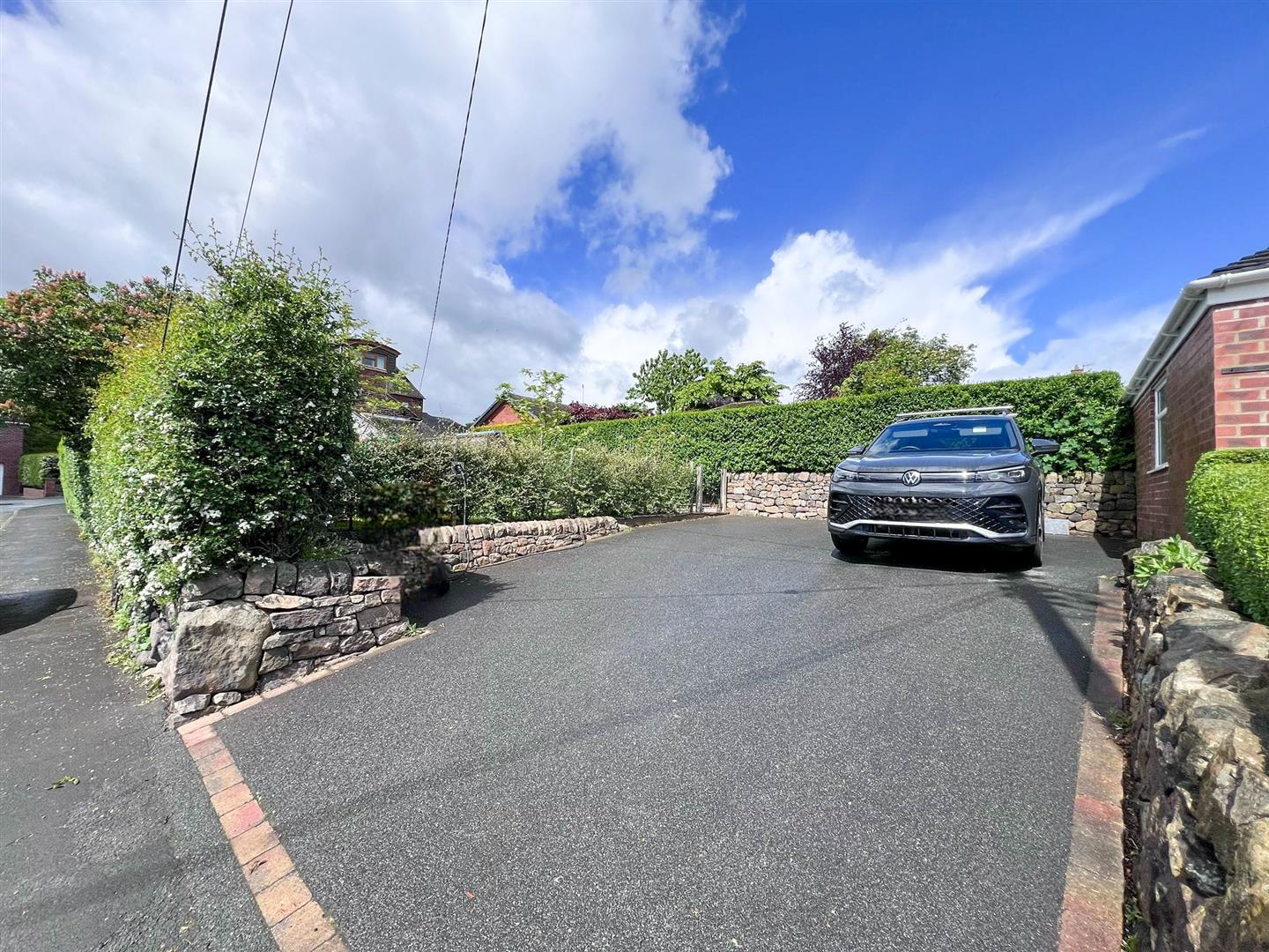 High Lane, Brown Edge, ST6 8QB, photo 3