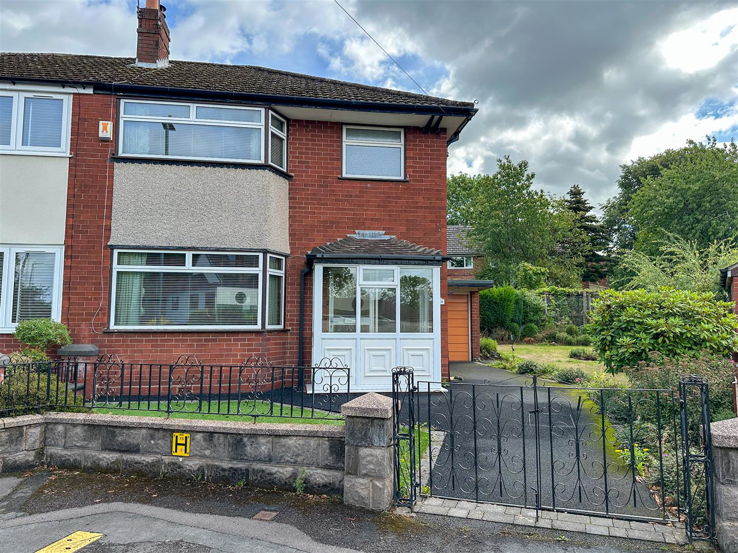 Chadwyn Drive, Baddeley Green, ST2 7JR