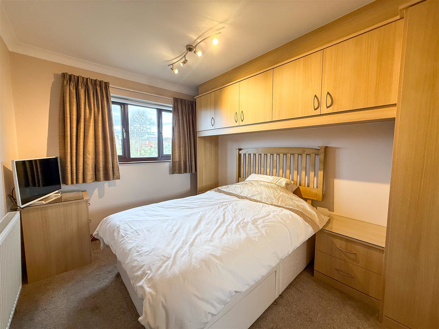 Field View, Biddulph, photo 15