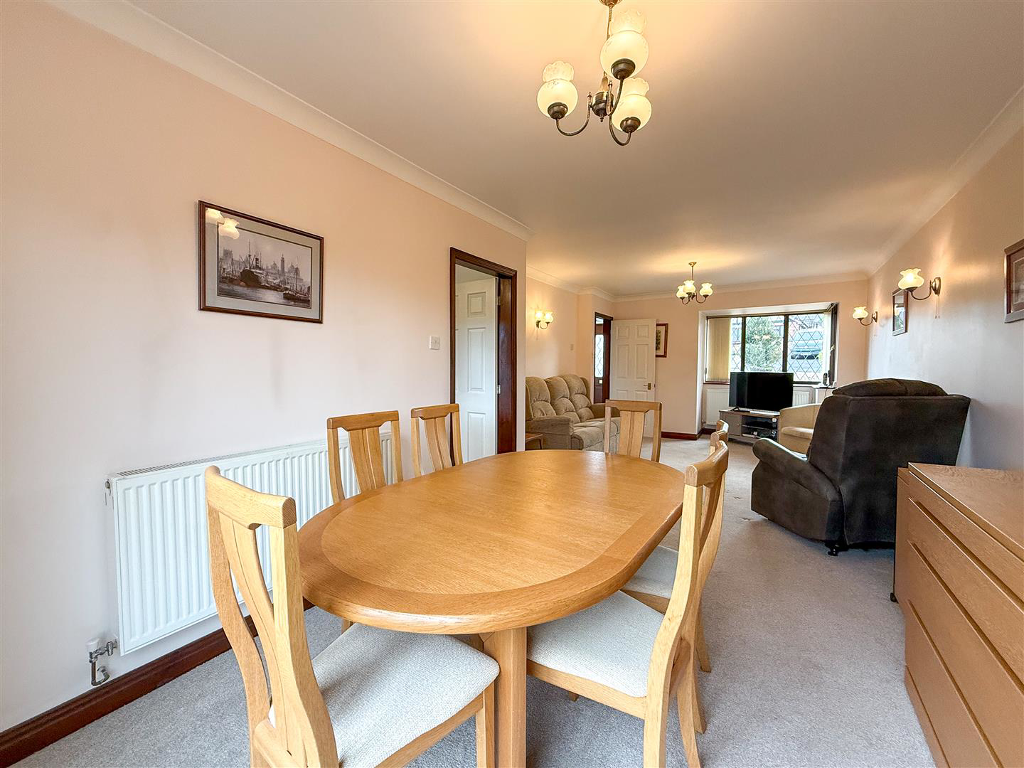 Field View, Biddulph, photo 8