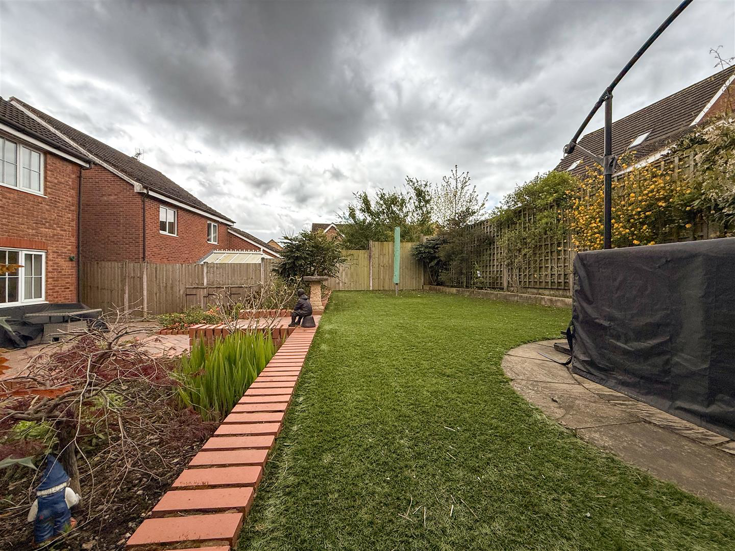 Woodpecker Drive, Packmoor, photo 26