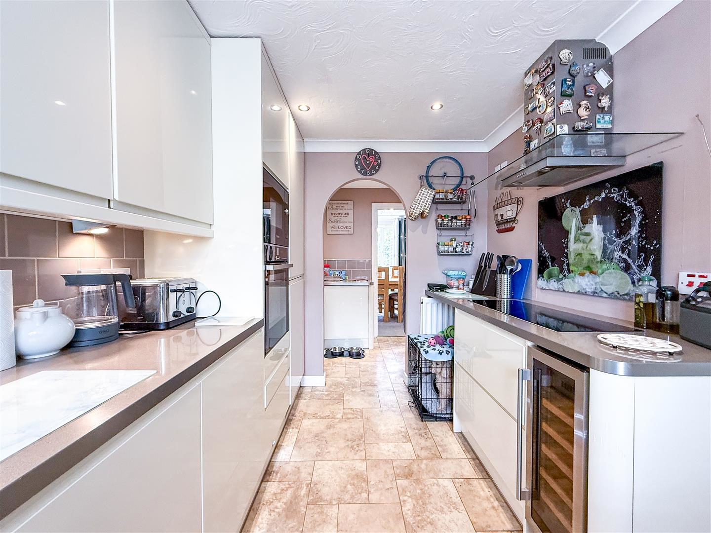 Woodpecker Drive, Packmoor, photo 7