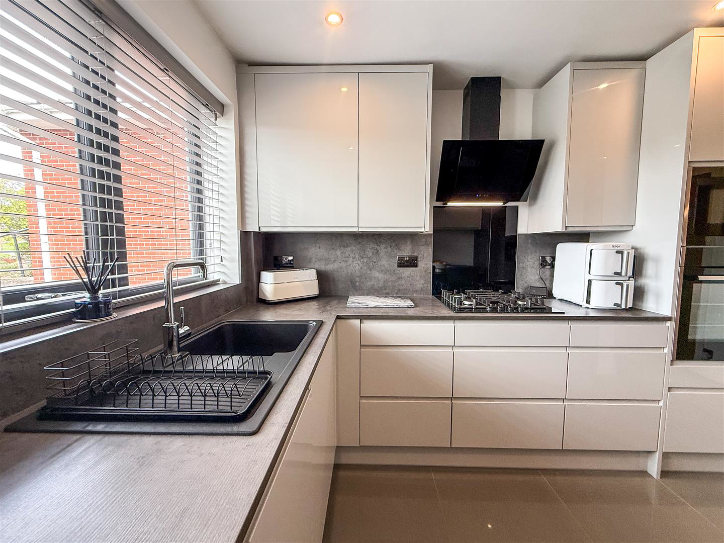 Thames Drive, Biddulph, Stoke-On-Trent, photo 7