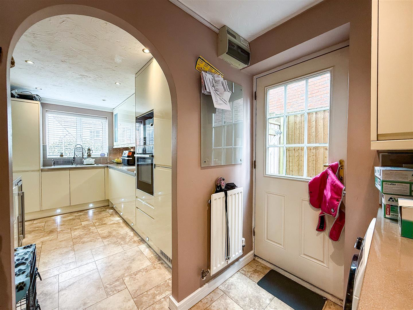 Woodpecker Drive, Packmoor, photo 15
