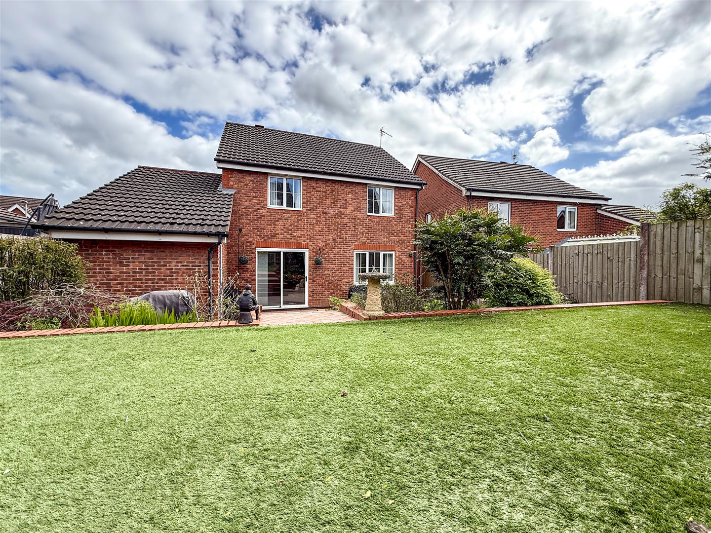 Woodpecker Drive, Packmoor, photo 24