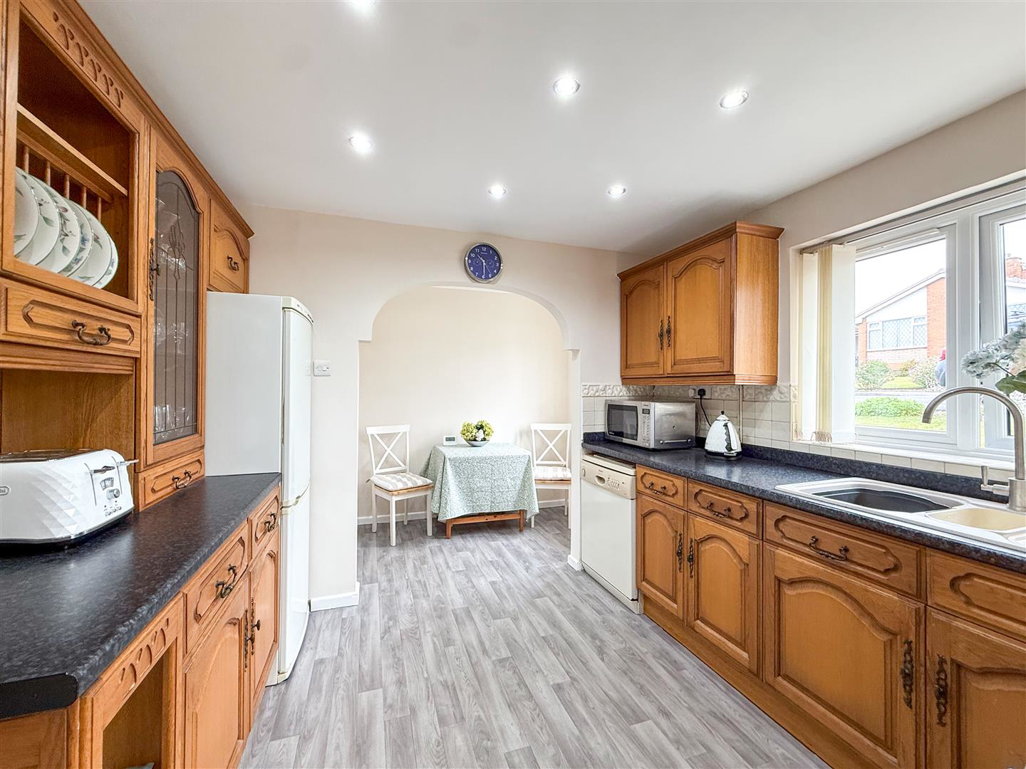Dart Close, Biddulph, ST8 7HG, photo 2