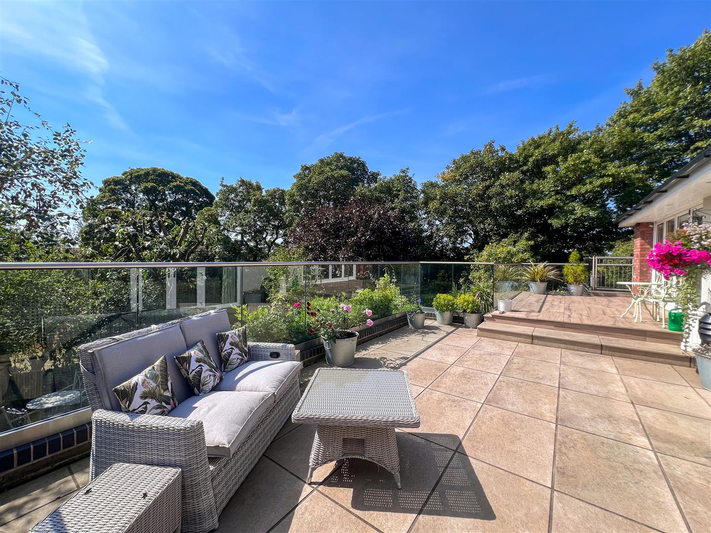 Bagnall Road, Light Oaks, ST2 7LW, photo 33