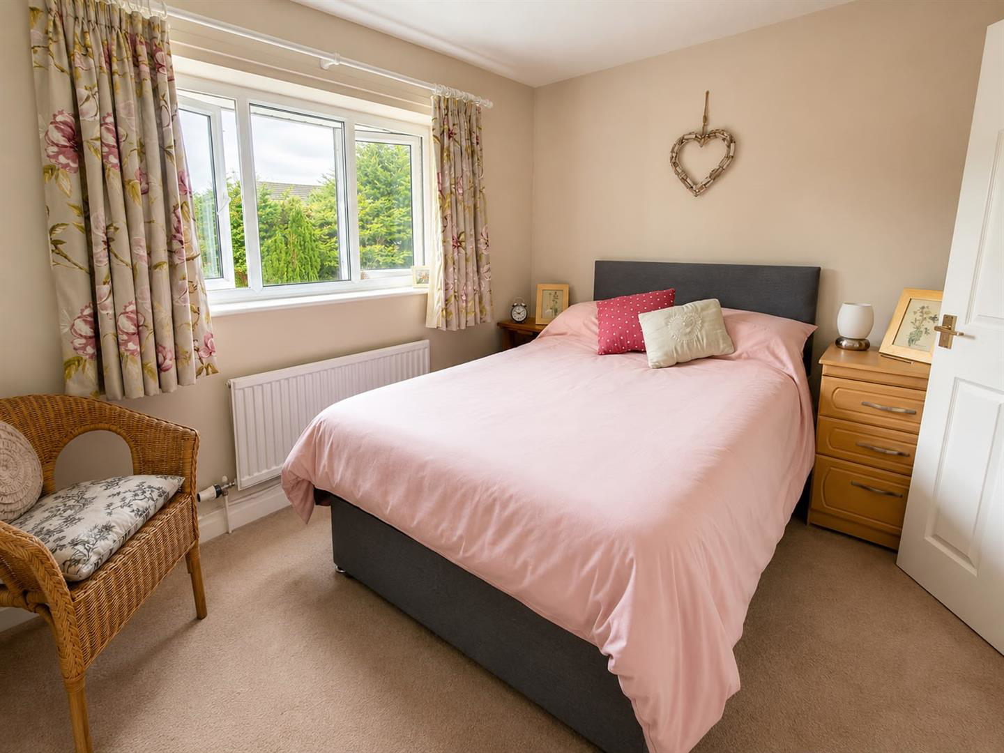 Cotswold Close, Macclesfield, photo 8