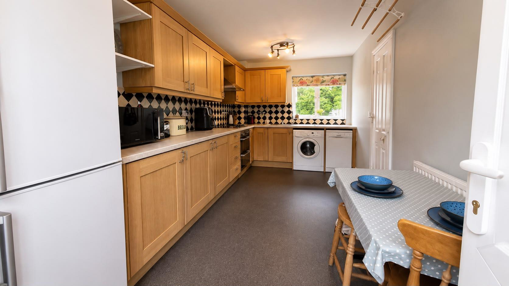 Cotswold Close, Macclesfield, photo 4