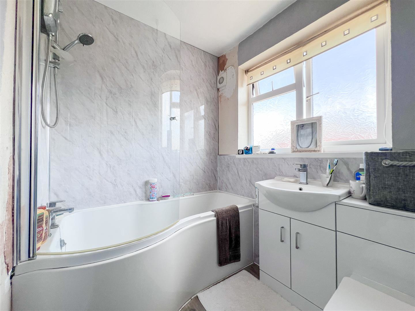 Queens Drive, Leek, ST13 6PZ, photo 10