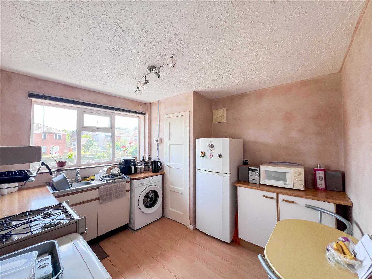 Queens Drive, Leek, ST13 6PZ, photo 6