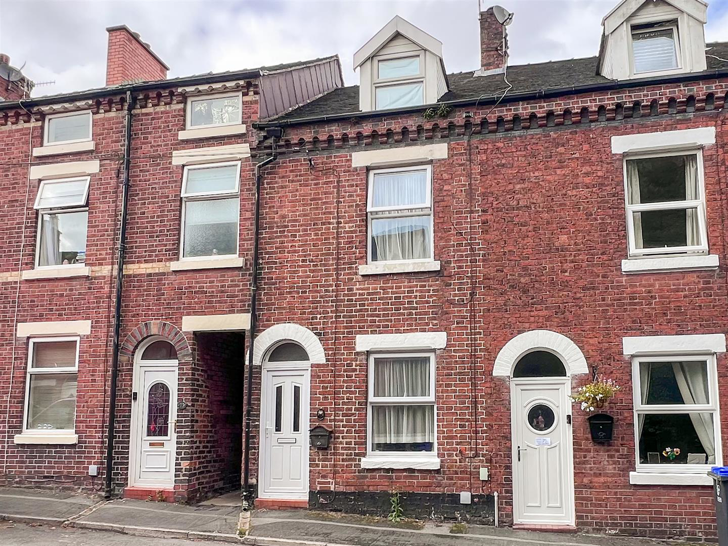 Grosvenor Street, Leek, ST13 5LY