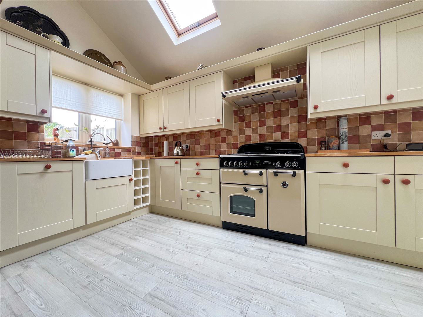 High Lane, Brown Edge, ST6 8RU., photo 15