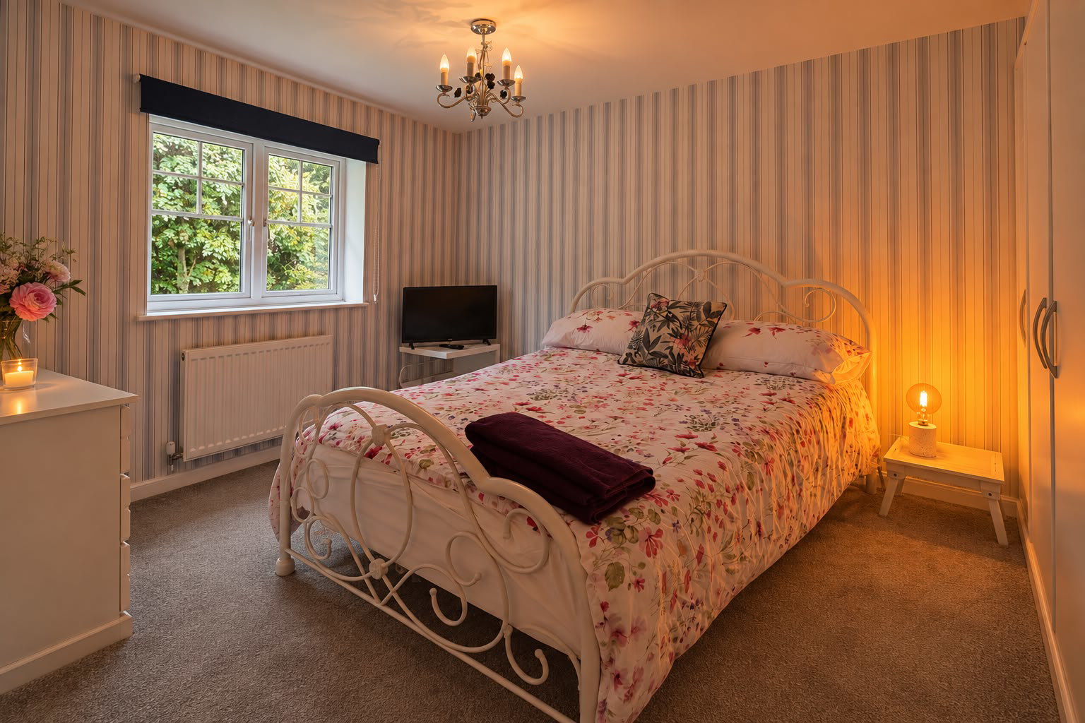 Bluebell Glade, Livingston, EH54, photo 25