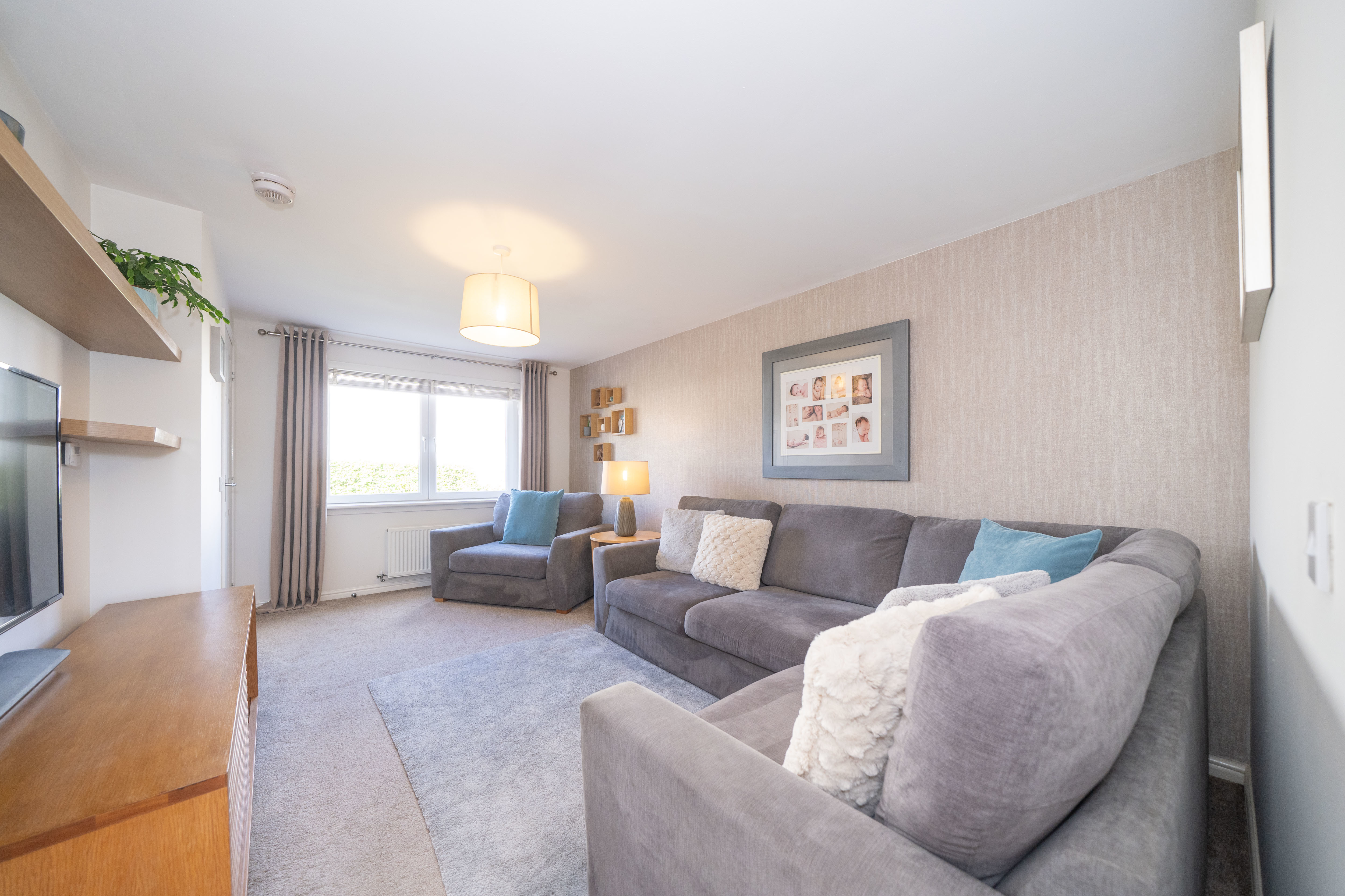 Sheil Lane, East Calder, EH53 0FB, photo 2