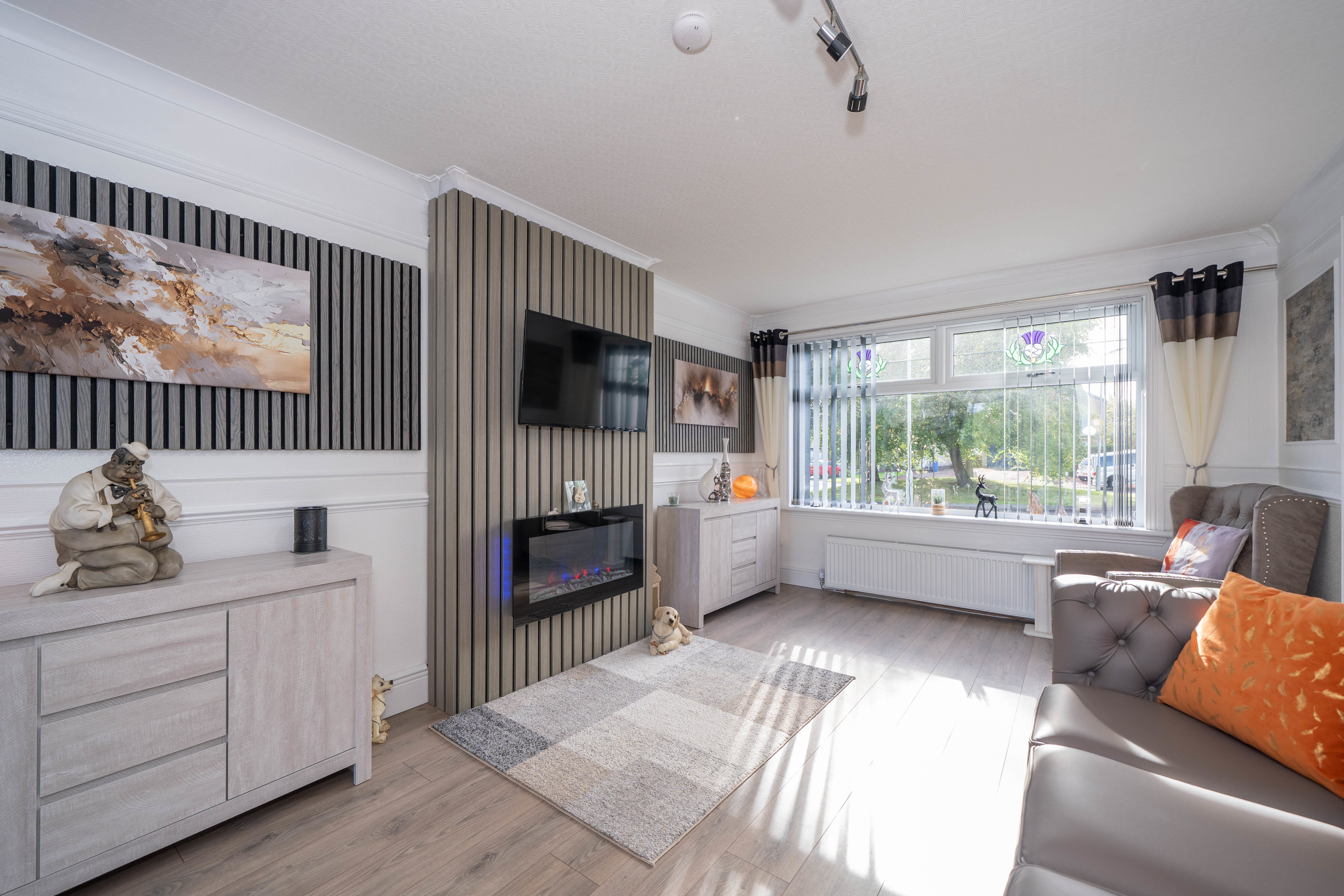 Houstoun Gardens, Uphall, EH52 5SJ, photo 2