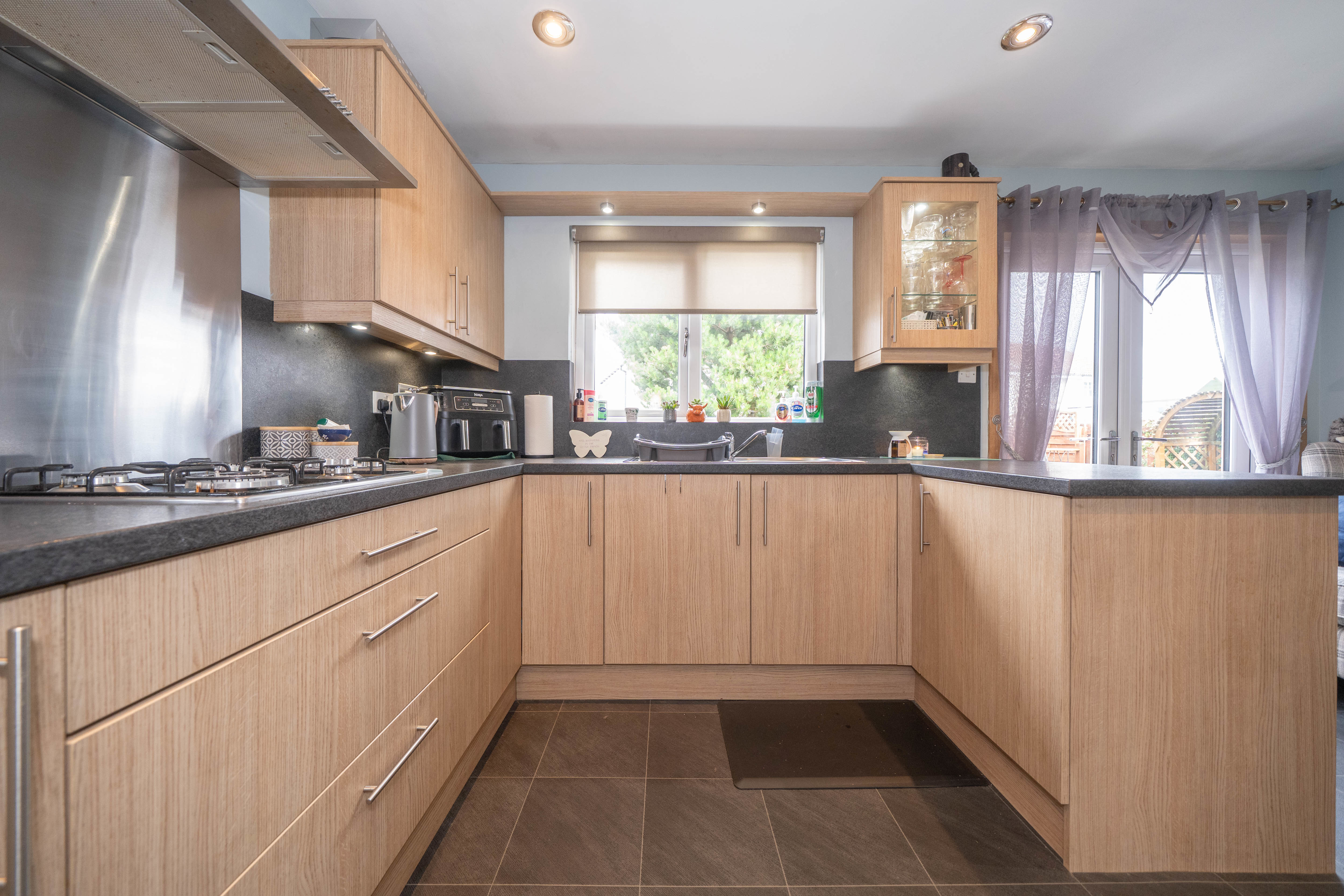 Northpark Place, Eliburn, Livingston, EH54 6TR, photo 13