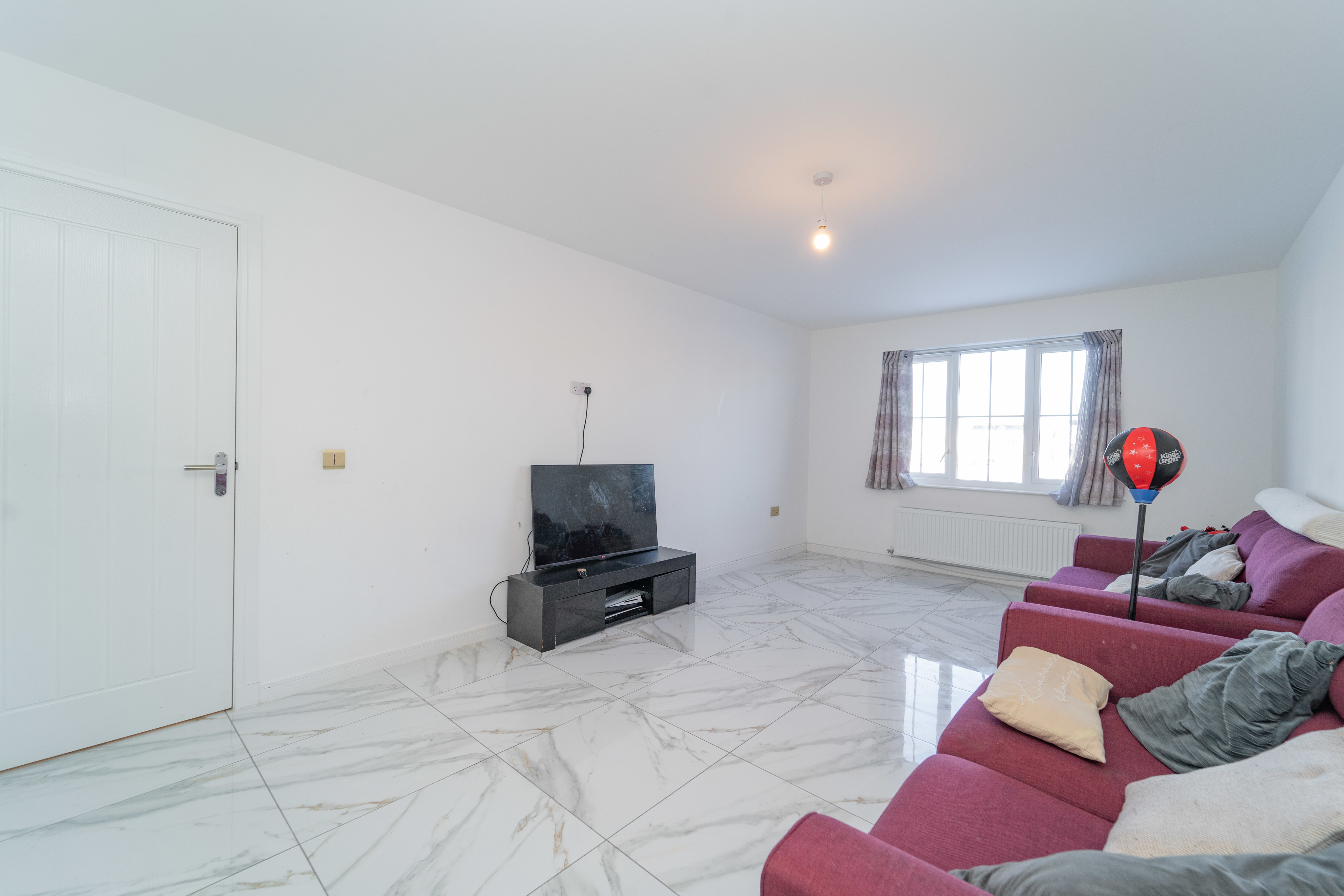 East Cairn View, Murieston, Livingston, EH54 9FS, photo 5